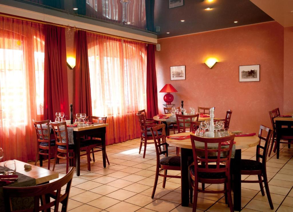 Citotel Hotel Le Commerce Sévérac-le-Château Eksteriør bilde